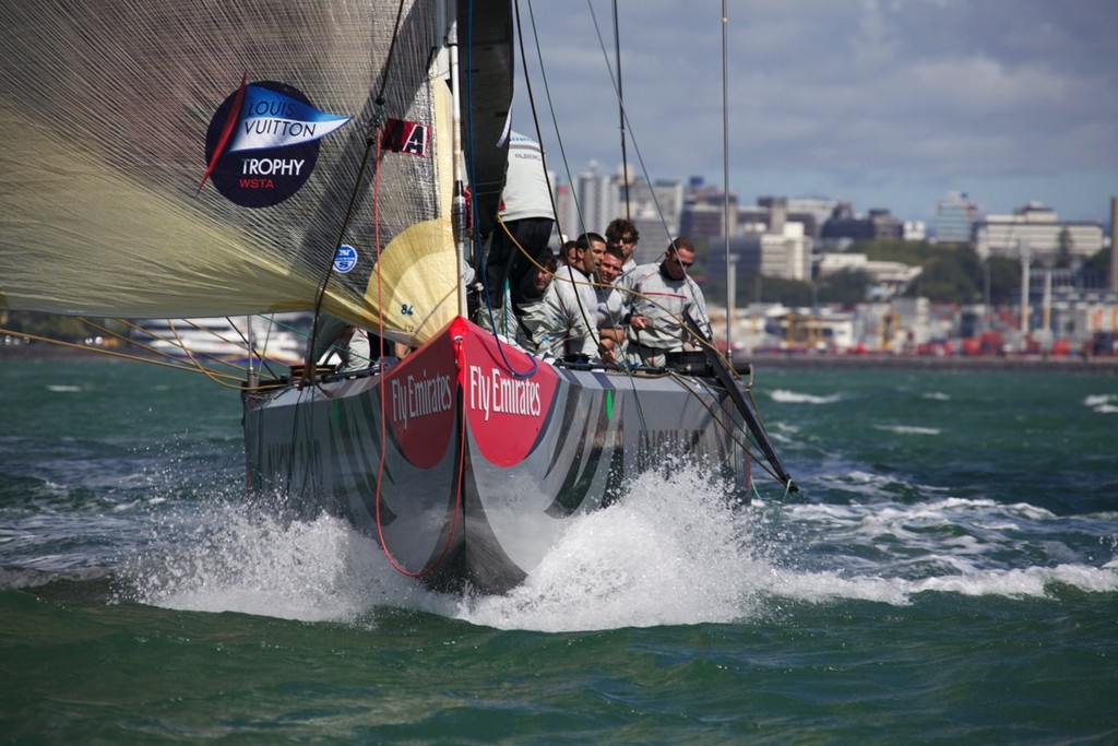 Team Azzurra approach the mark. © Cathy Vercoe LuvMyBoat.com http://www.luvmyboat.com